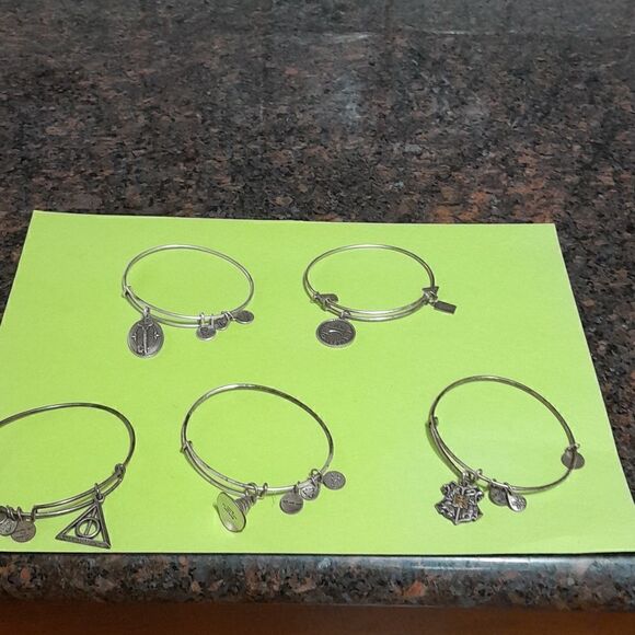 5 Vintage Alex and Ani Vintage Bracelets... - Picture 1 of 8